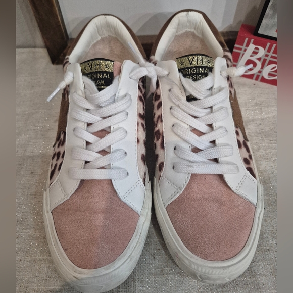 Vinage Havana Star Sneakers, Size 7.5, Leopard Print Sneakers. - Picture 8 of 10